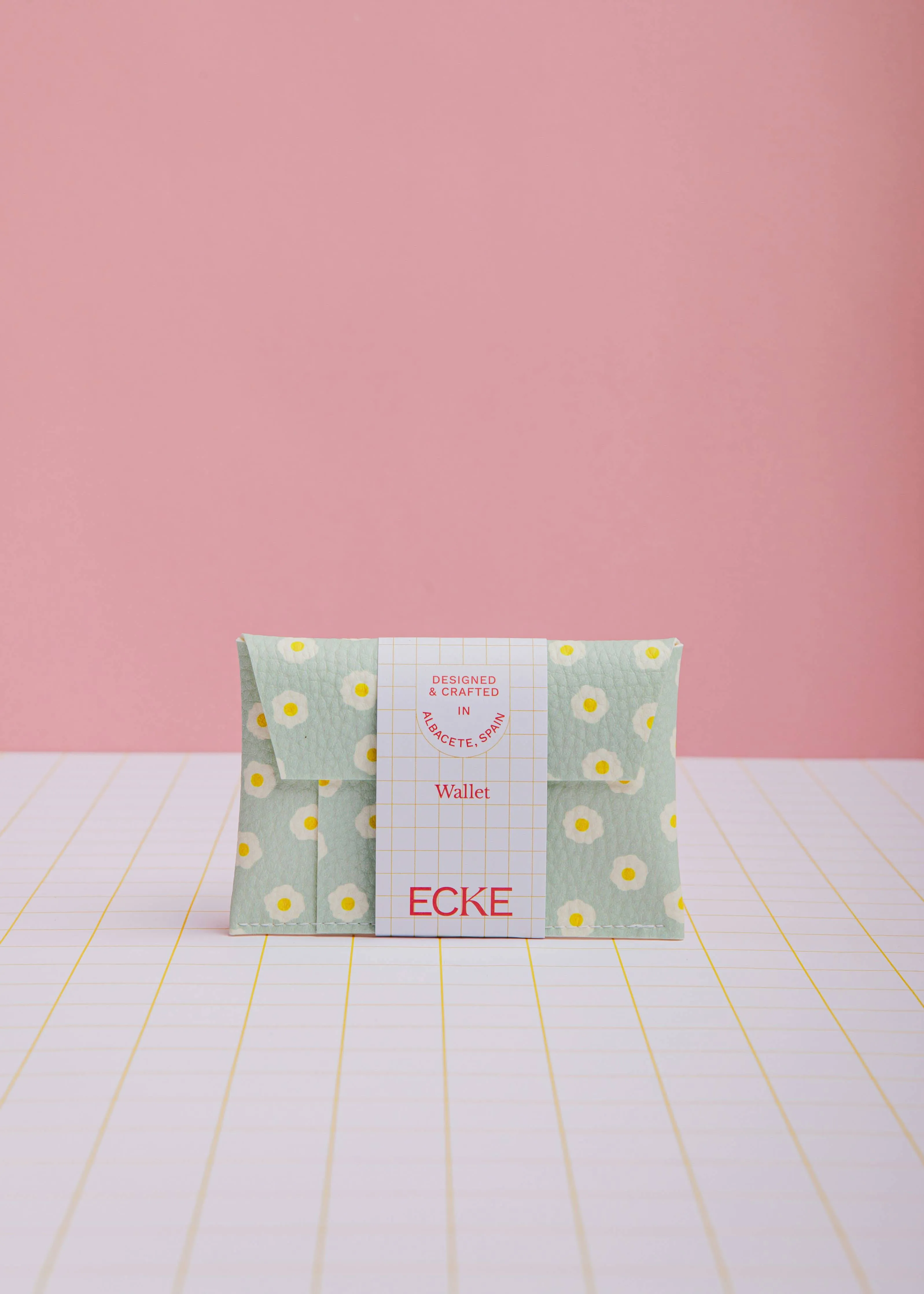 Huevos Mint Card Holder