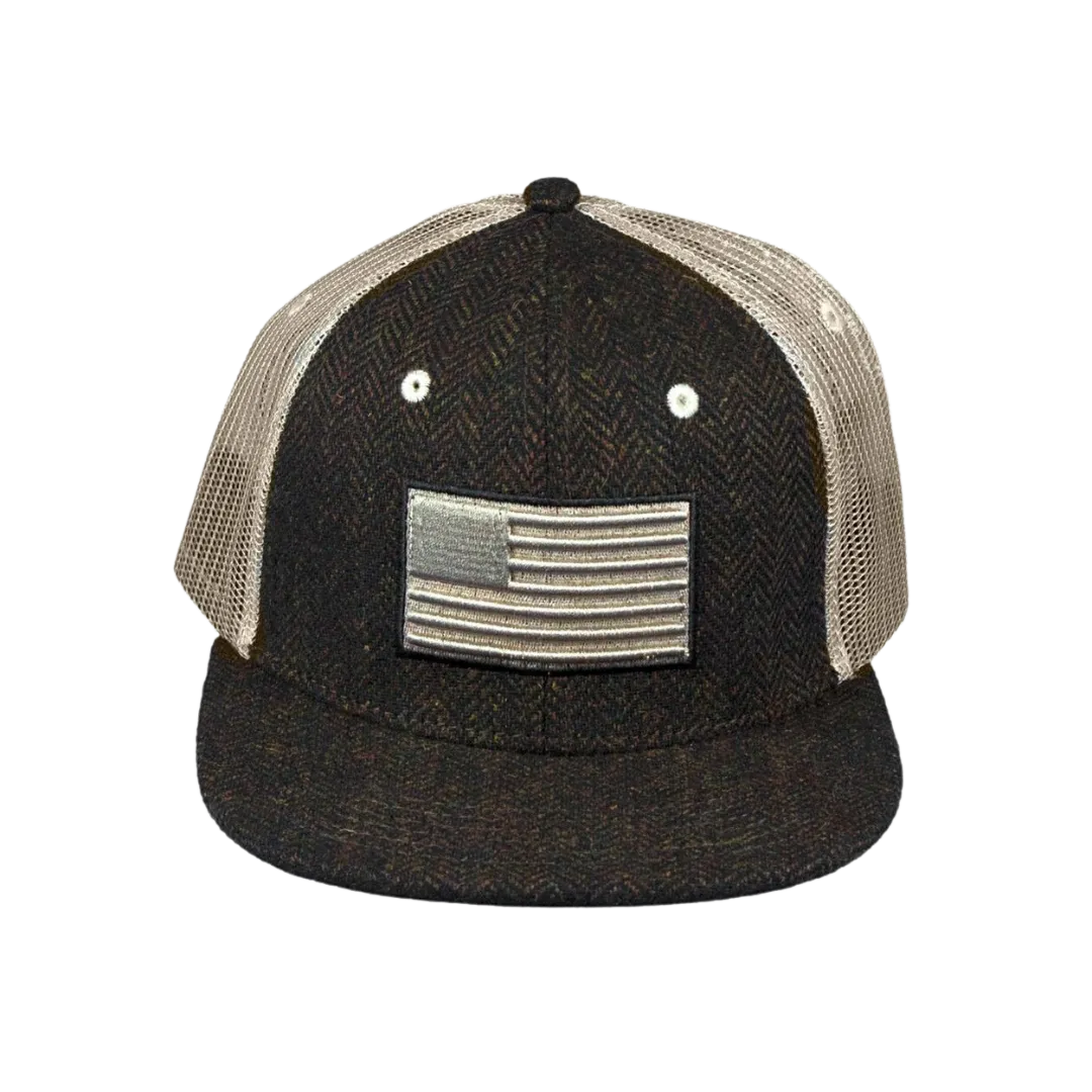 John Deere Men's Black and White American Flag