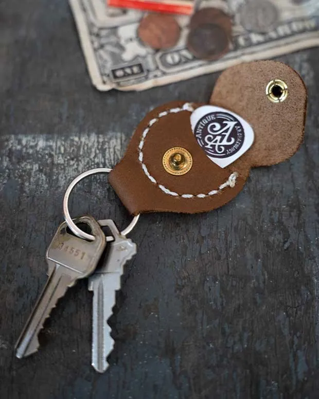 LEATHER GUITAR PICK KEYCHAIN