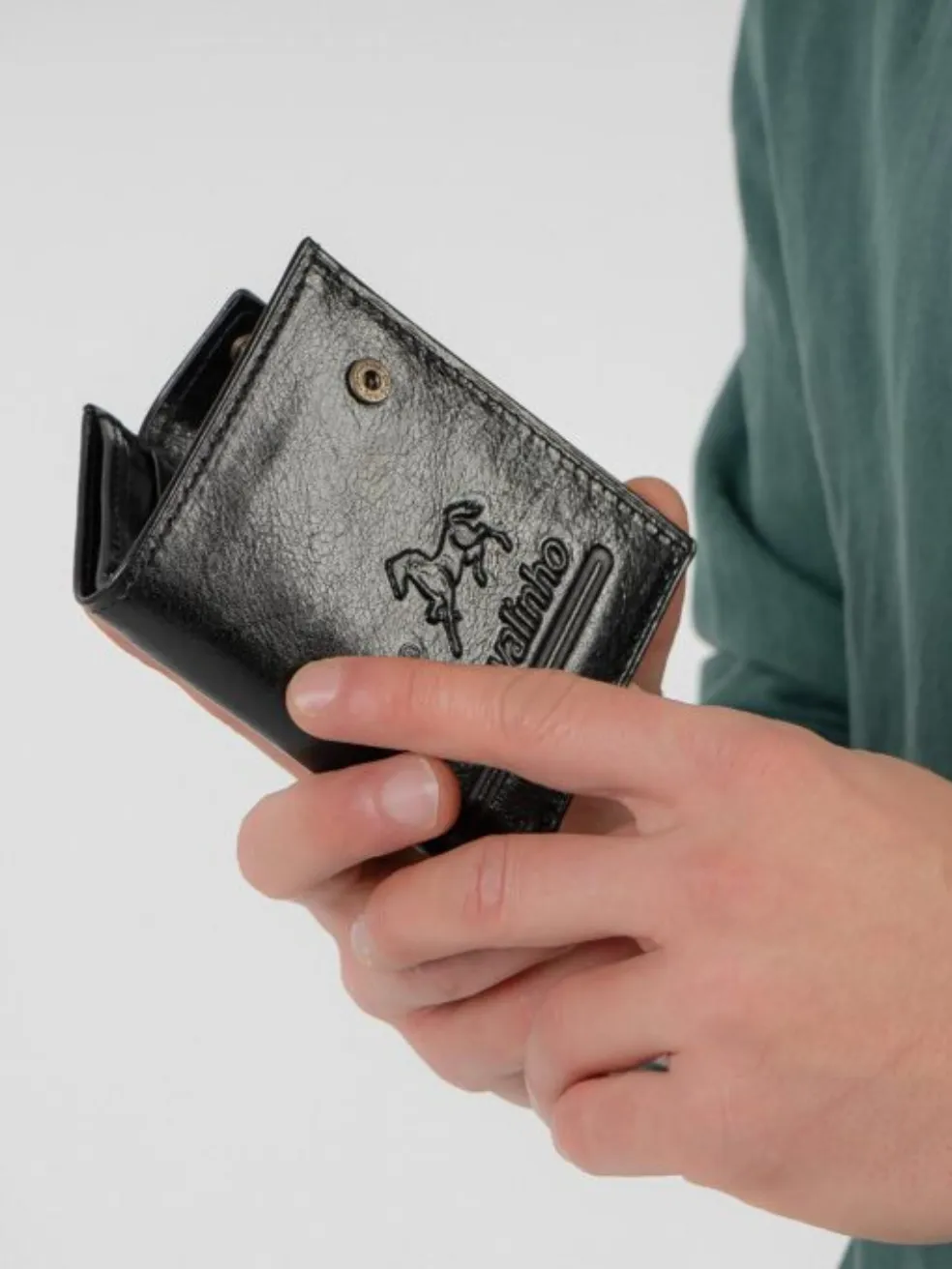 Men's Bifold Slim Leather Wallet