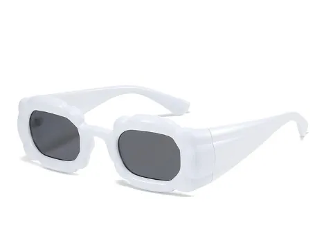 "Slick Obsession" Women's Plastic Square Sunglasses